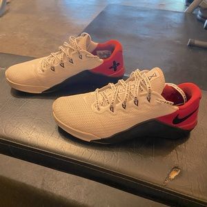 Metcon 5+ white and red